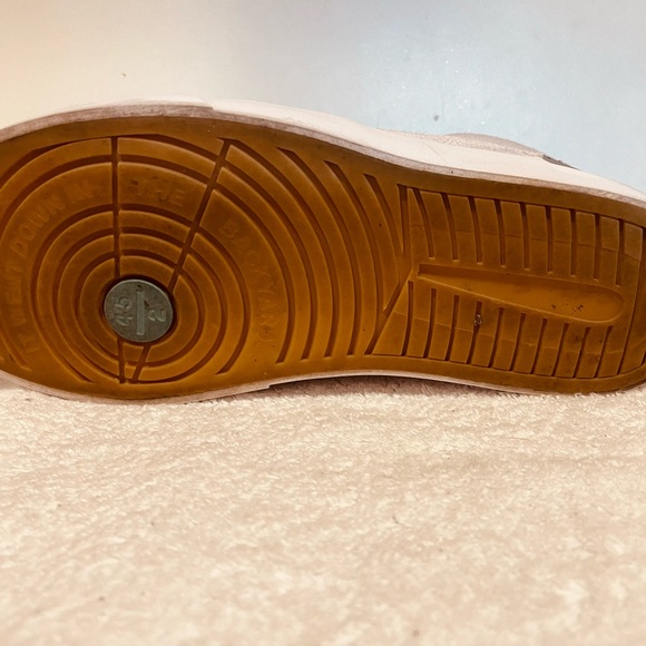 Jordan Series Mid .01 'Iris Whisper Smoke Grey' (DA8026-500), Size: 12 - Picture 9 of 15